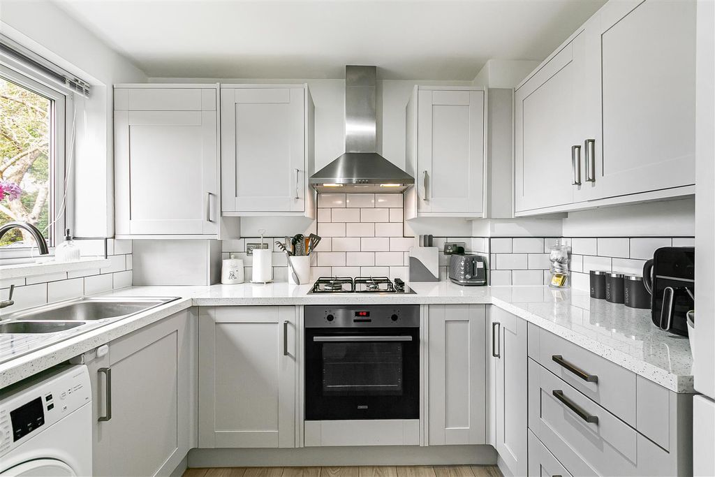 Property photo 2 of 12 11_76807.Jpg