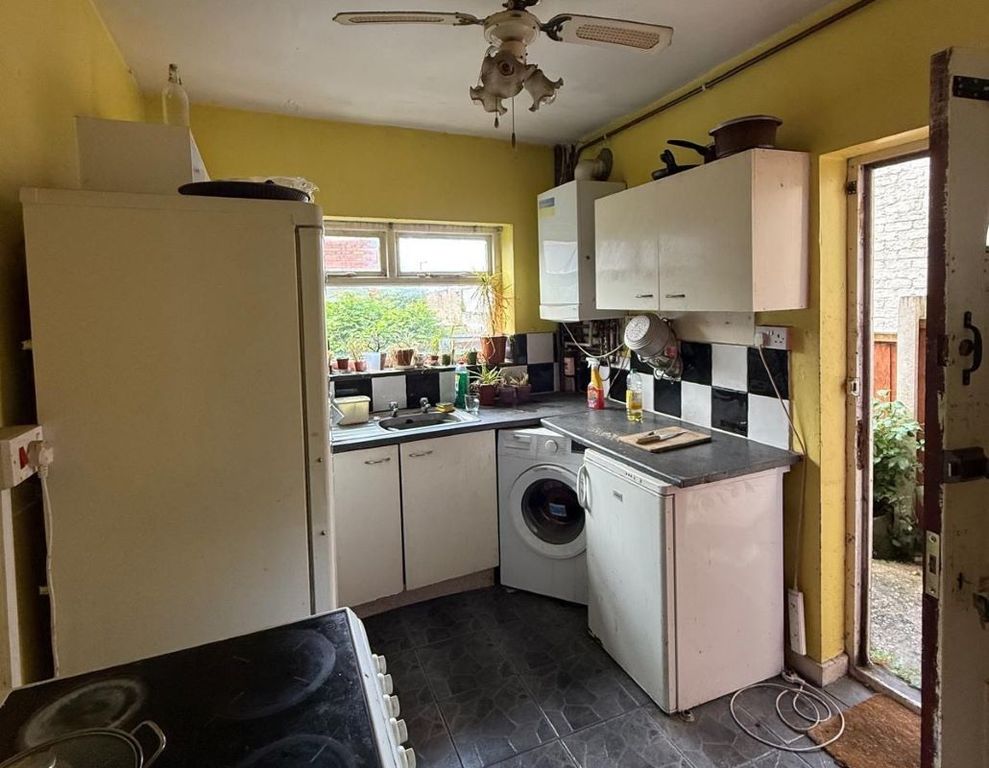 Property photo 3 of 13