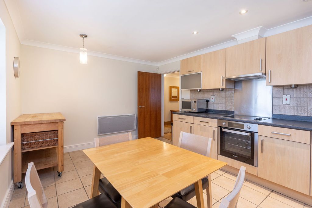 Additional image 6 of 3 bed maisonette for saleElizabeth Jennings Way, Oxford OX2