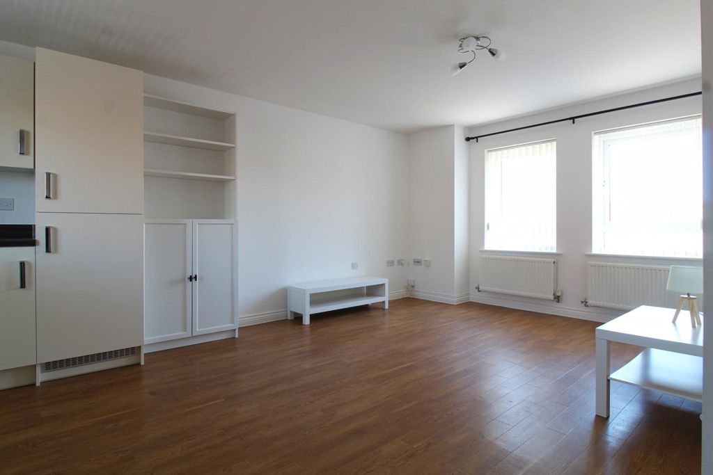 Property photo 2 of 9 Img_2676_Inpixio.Jpg