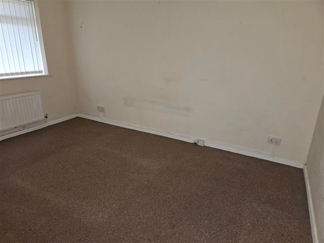 Property photo 3 of 4 Bedroom