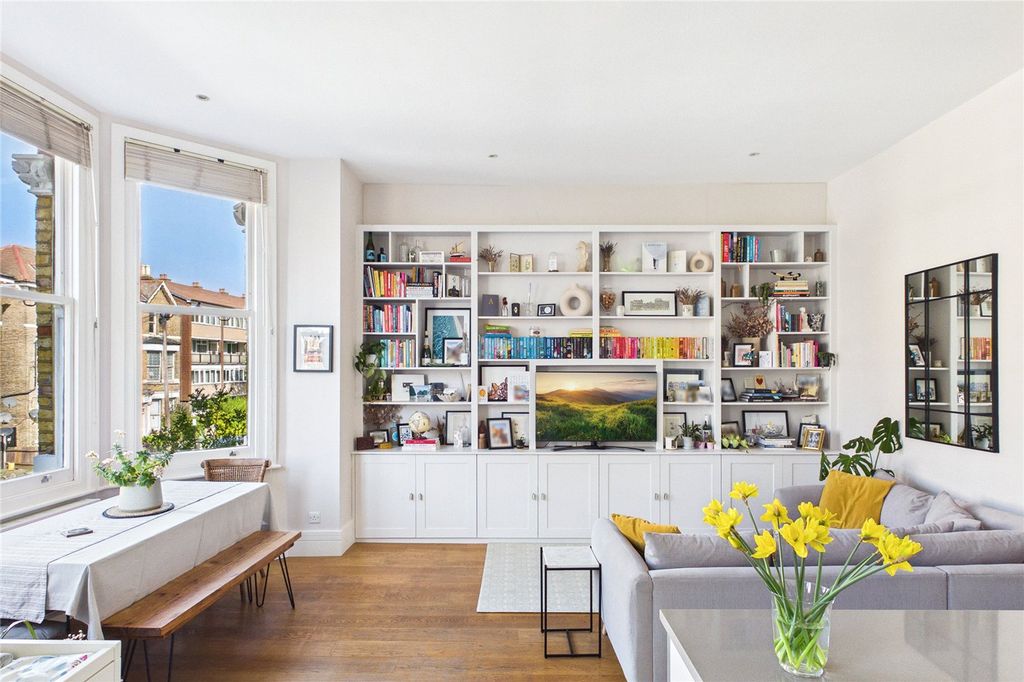 Property photo 1 of 15 Picture No. 11