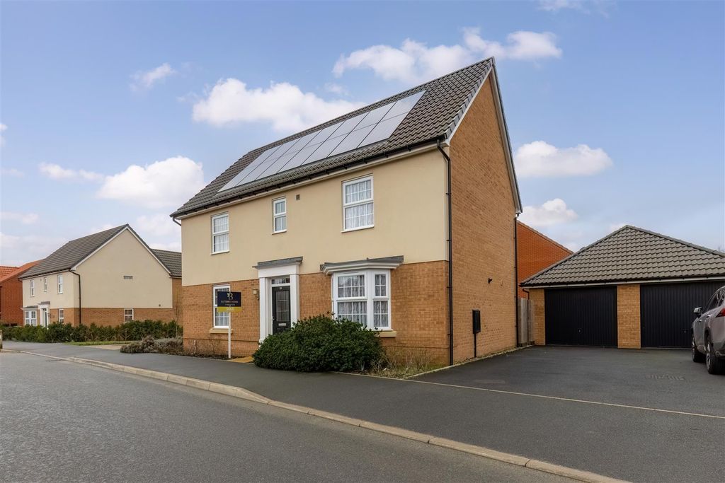 Property photo 1 of 20 Front Aspect