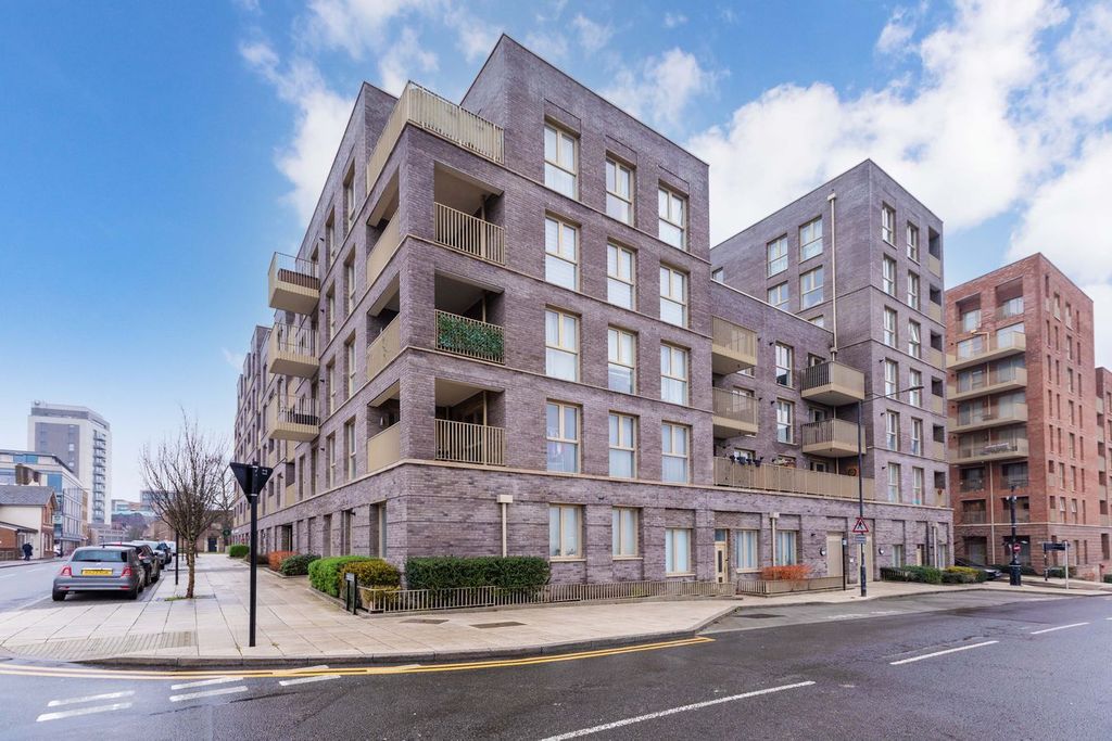 Additional image 12 of 1 bed flat for saleTrinity Place, Park Street, Maidenhead SL6