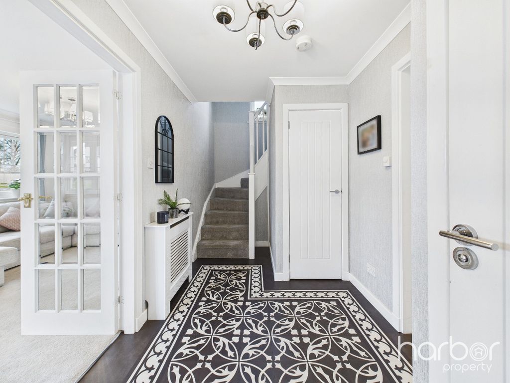 Property photo 2 of 32 4835583