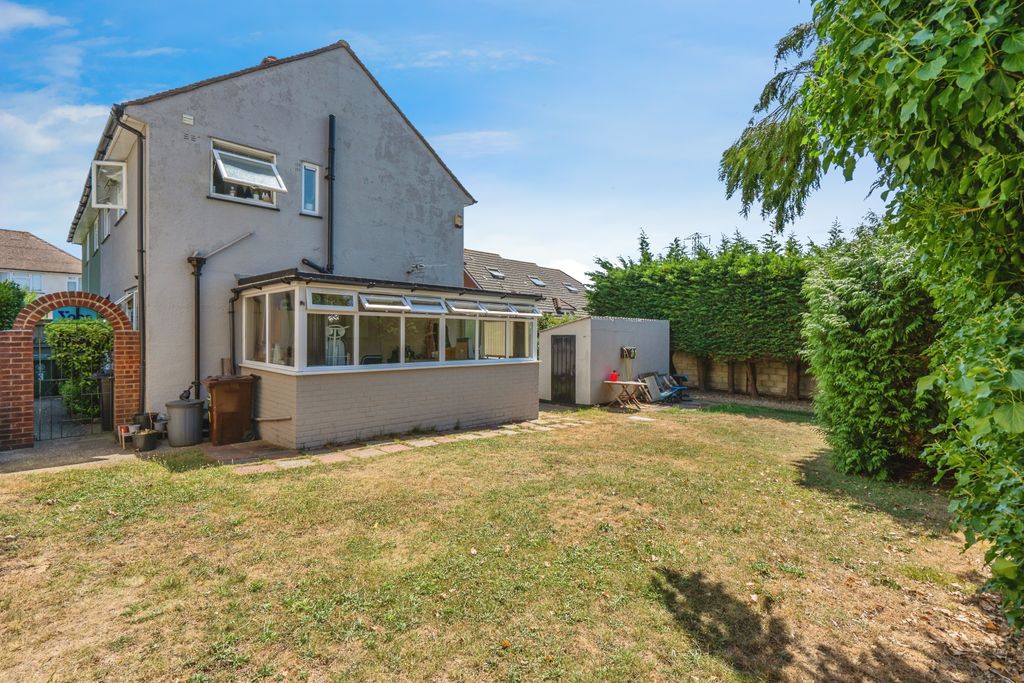 Property photo 1 of 19 Rear Garden