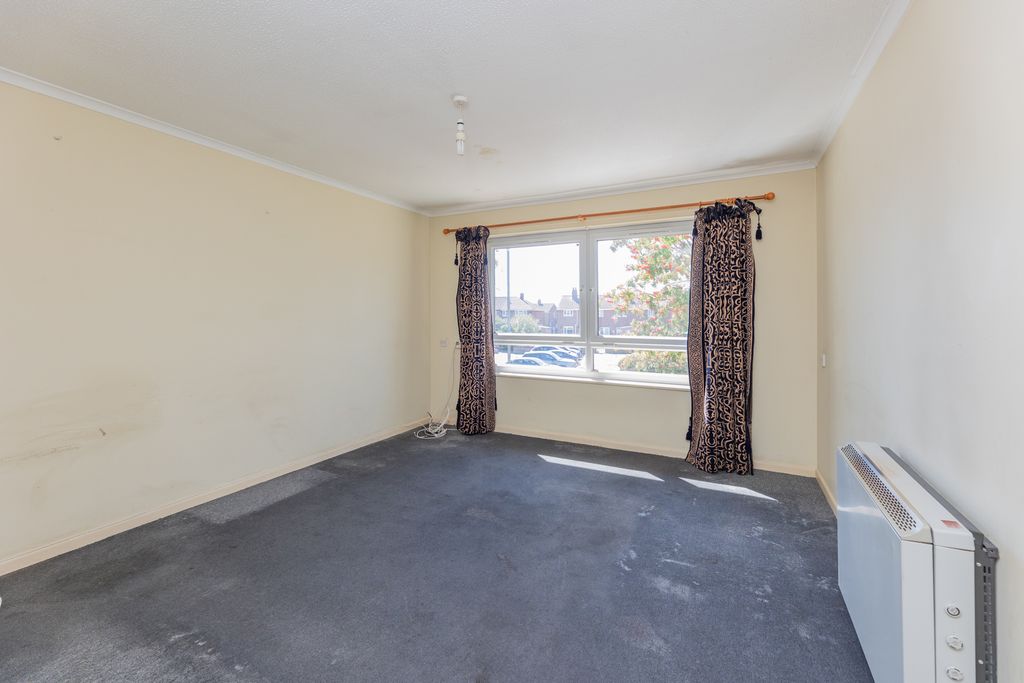 Property photo 3 of 10