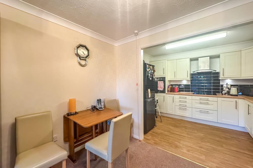 Property photo 3 of 17 Kitchen/Living Room