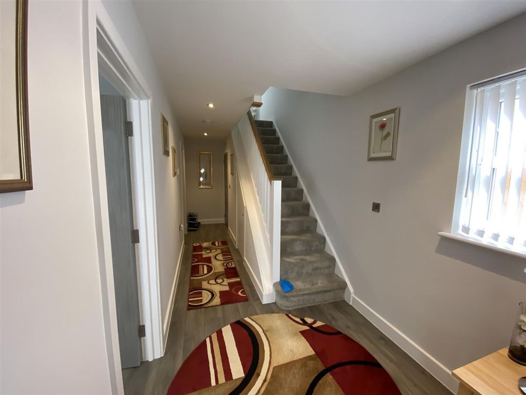 Property photo 2 of 24 Hallway