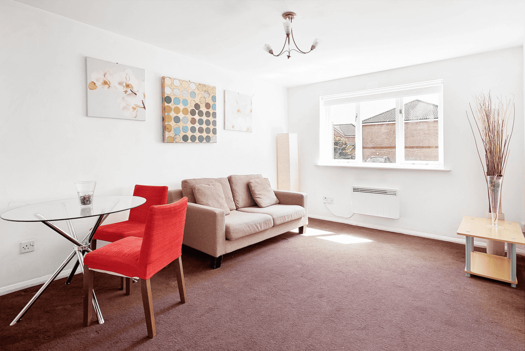 Property photo 1 of 9