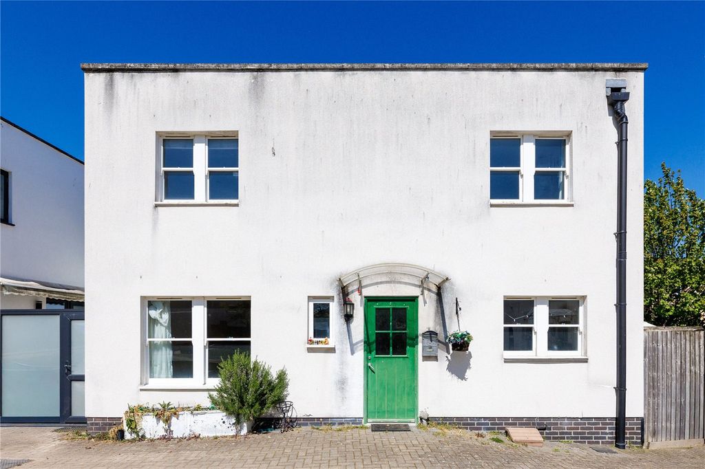 Property photo 1 of 8 Picture No. 08