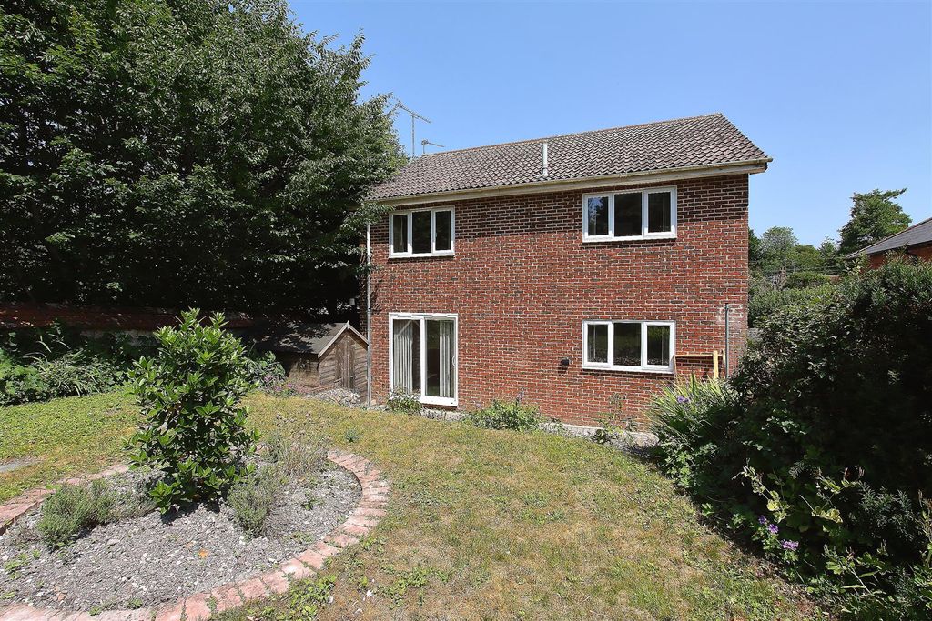 Property photo 1 of 15 Flat 1 Church Road (2).Jpg