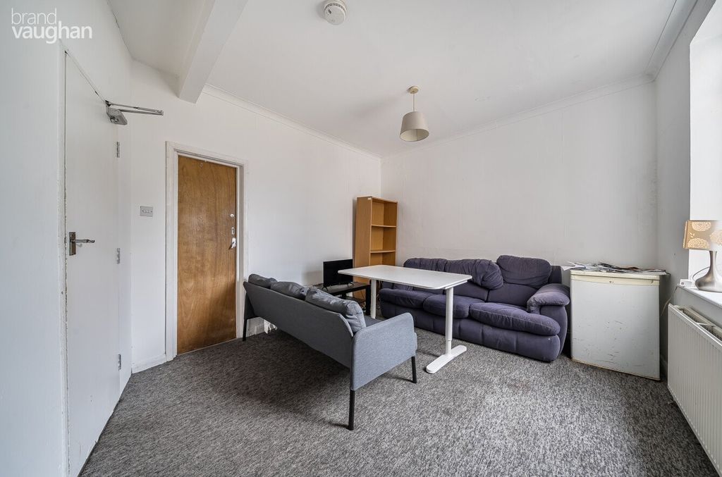 Property photo 2 of 13 Picture No. 22