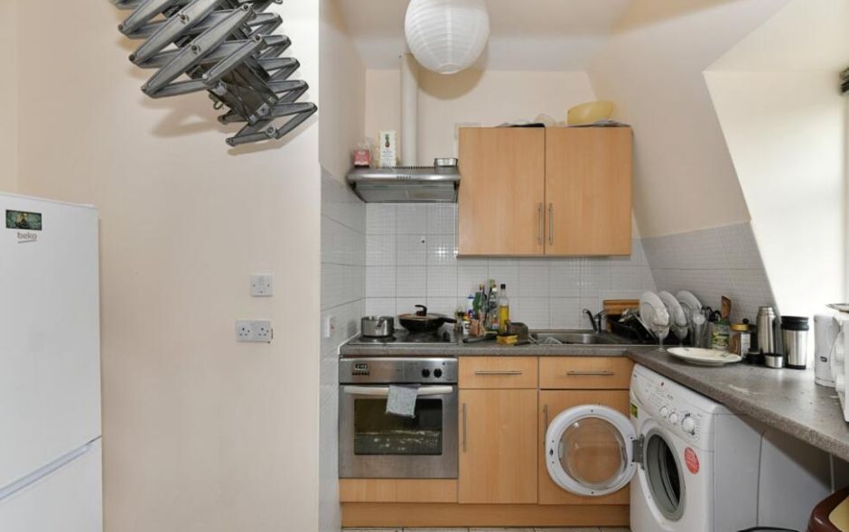 Property photo 1 of 5