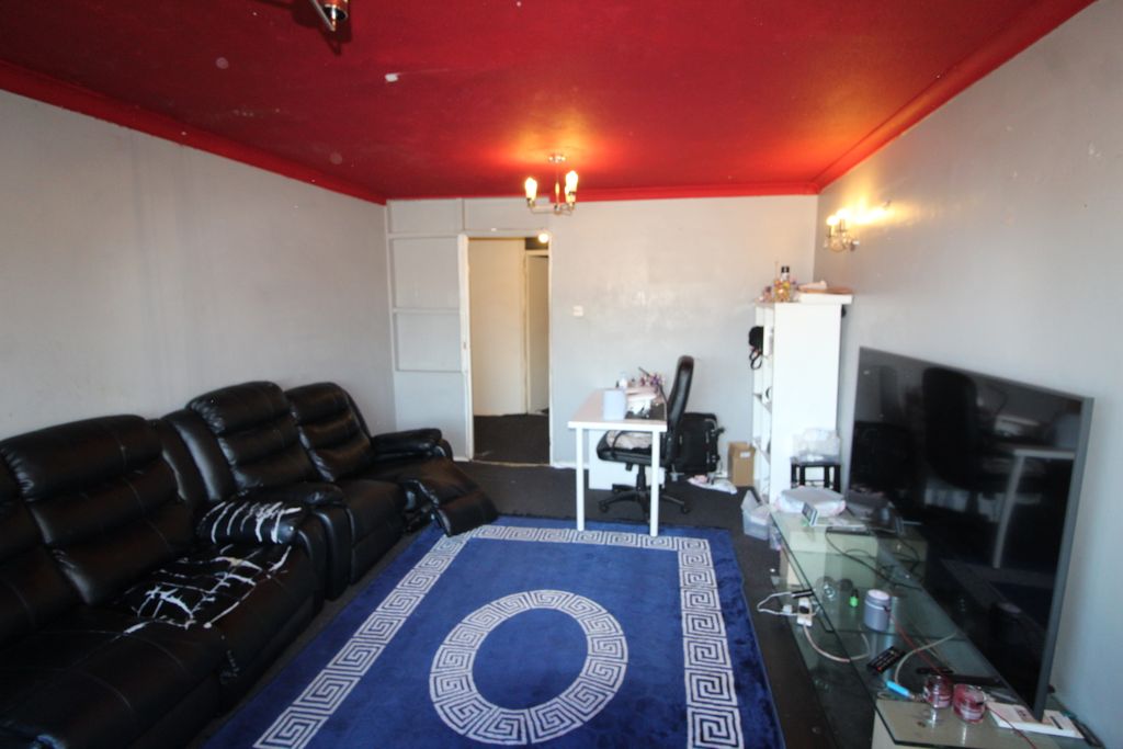 Property photo 2 of 41