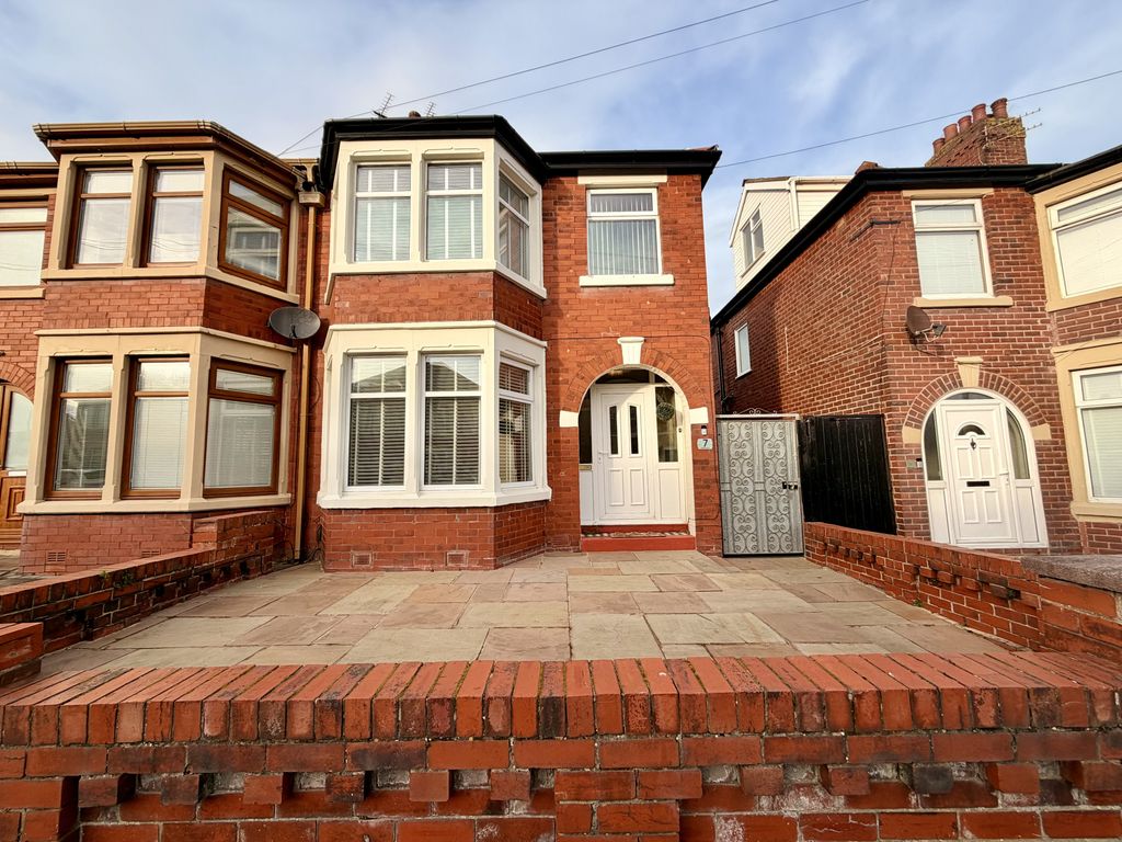 Property photo 1 of 22