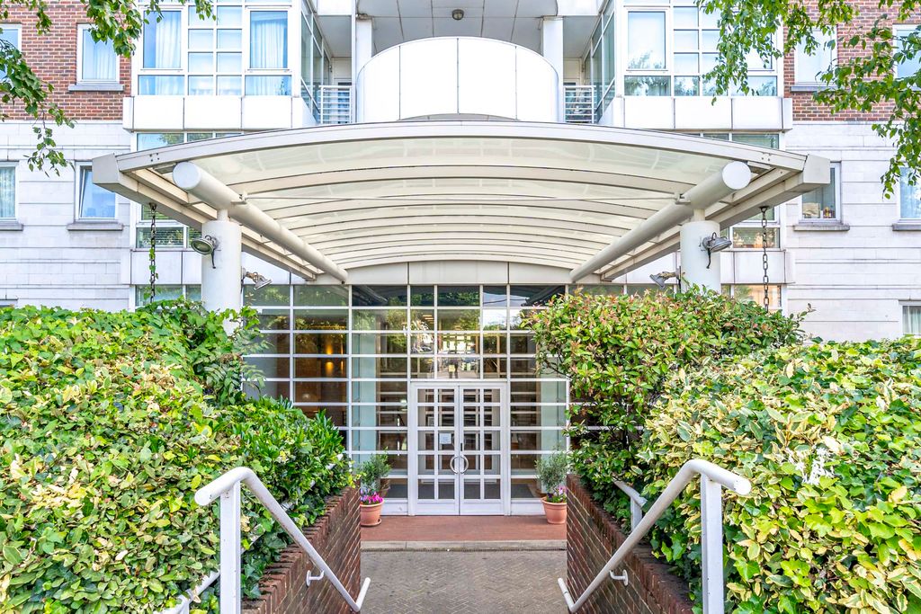 Property photo 3 of 19