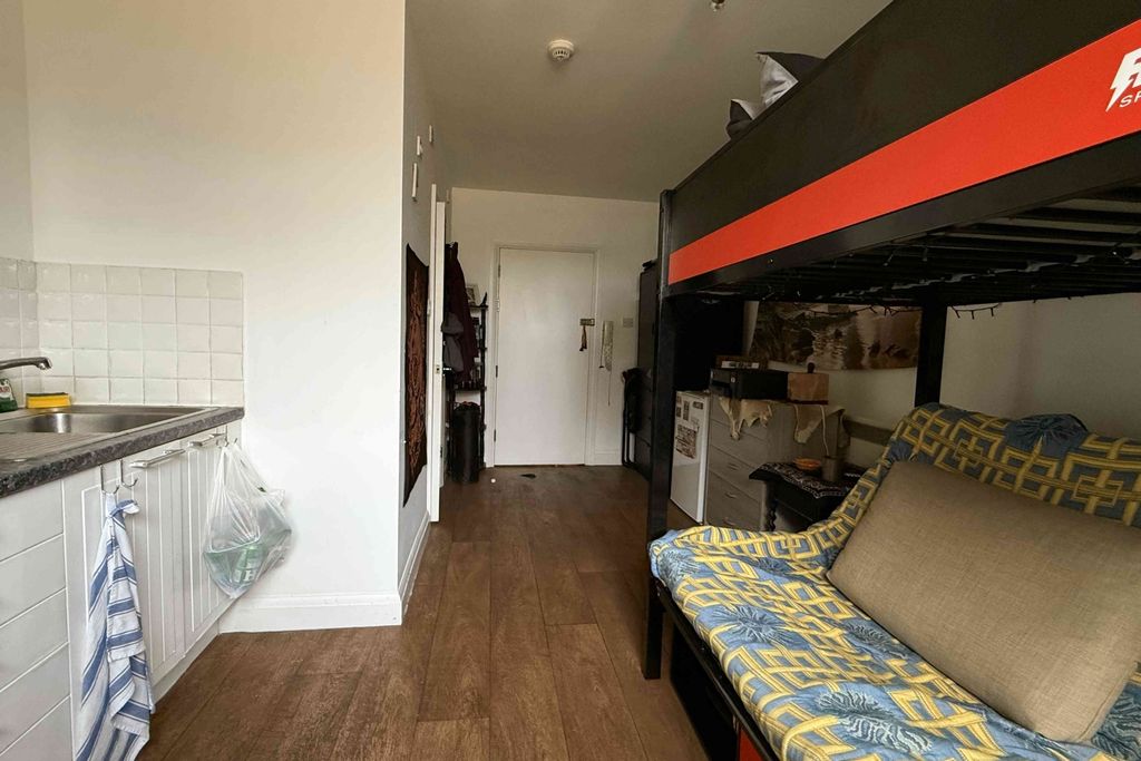 Property photo 3 of 4 Img_5407