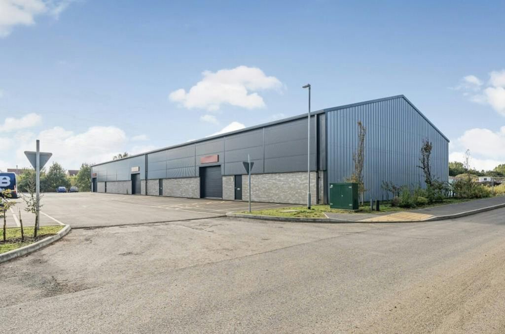 Property photo 3 of 6 Parkes Way - Front.Jpg