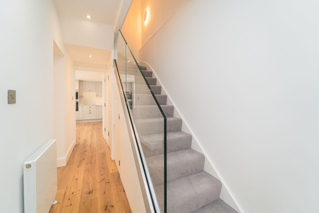 Property photo 3 of 20 Ndb00920-Edit
