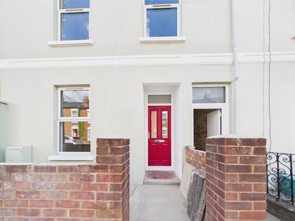 Property photo 1 of 9 Cam01740G0-Pr0395-Still008