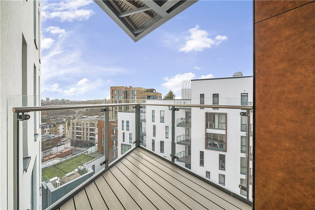 Property photo 3 of 22 Balcony