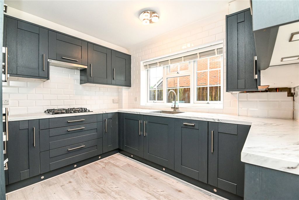 Property photo 2 of 15 Picture No. 03