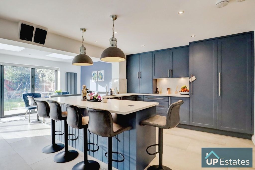 Property photo 2 of 27 Living Kitchen/Diner