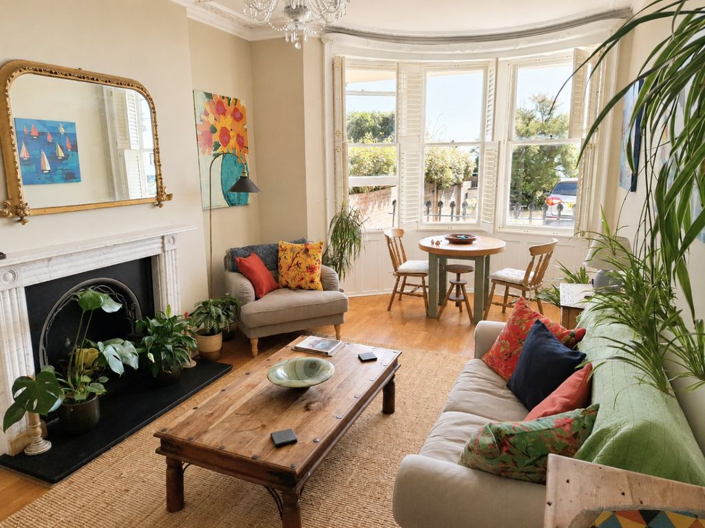 Property photo 2 of 16 5361052