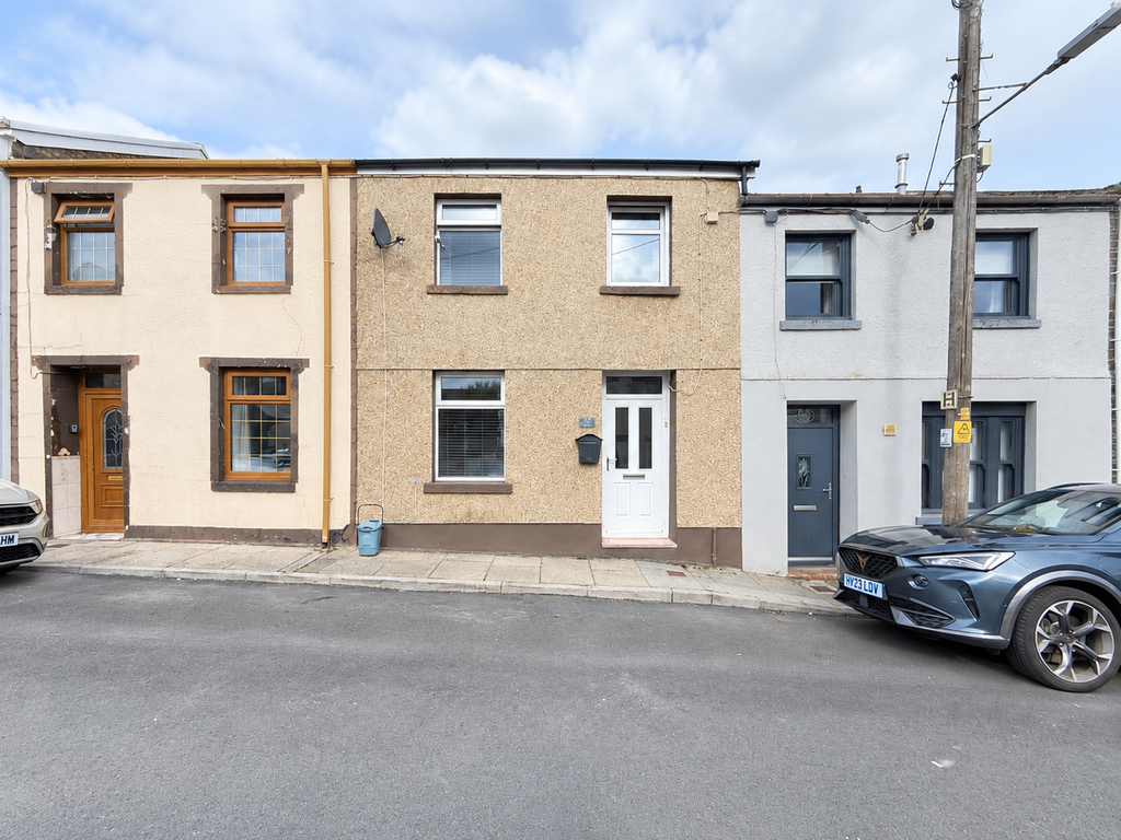 Property photo 1 of 15 4Bd38BA7-Febd-4C20-Adb6-39C4102B9D6F