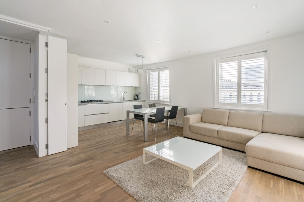Property photo 1 of 9 64018_Linden Gardens