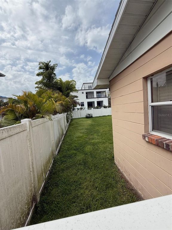 Property photo 3 of 3 <Alttext/>
