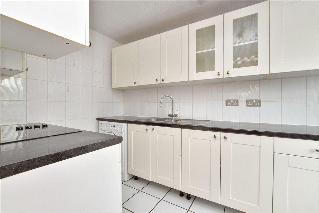 Property photo 2 of 14 Kitchen