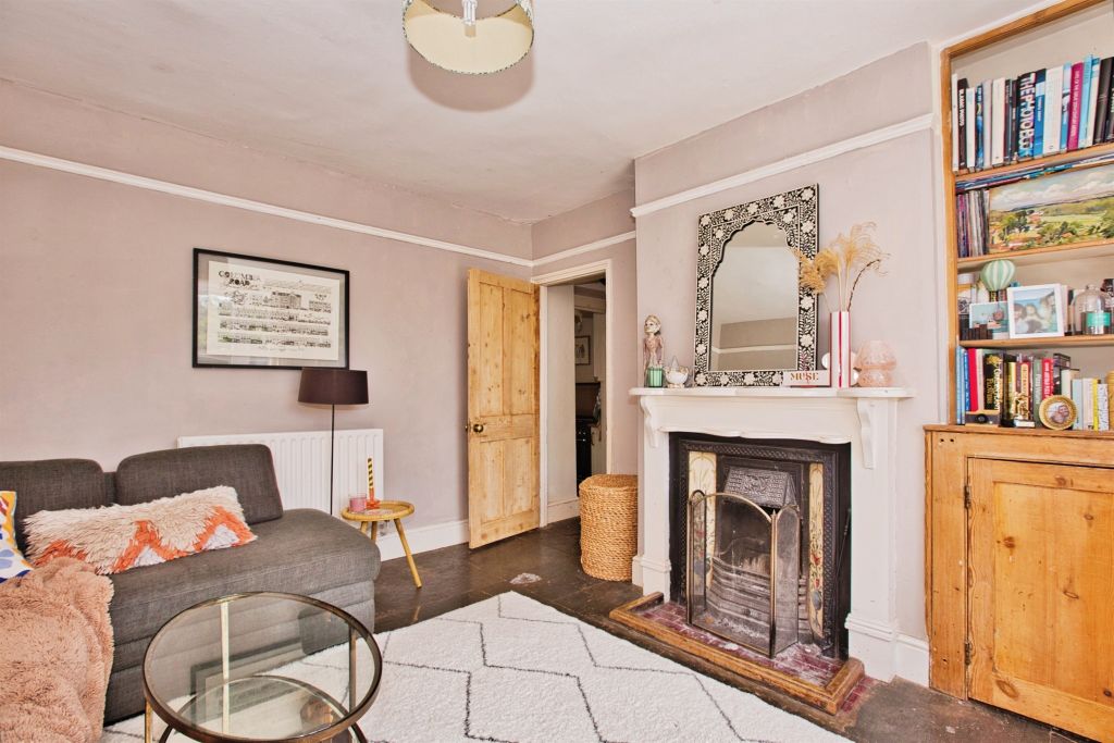 Property photo 2 of 17