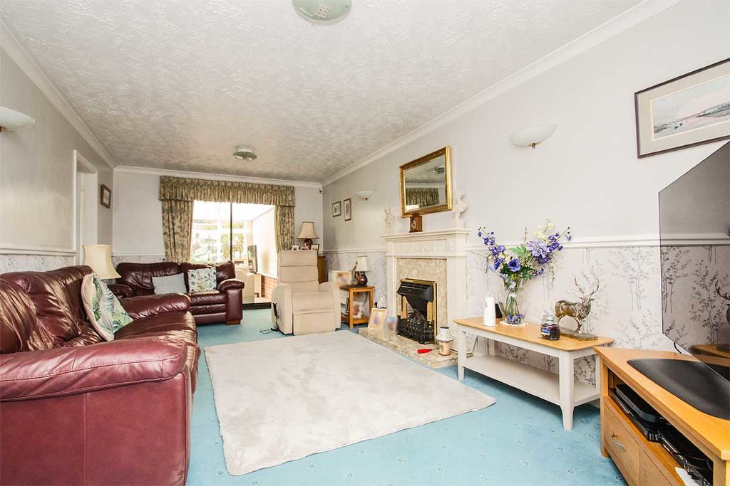 Property photo 2 of 29 Photo 17