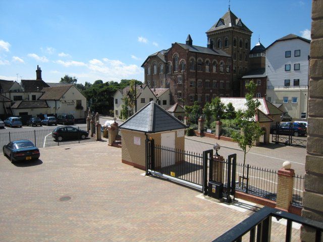 Property photo 1 of 12