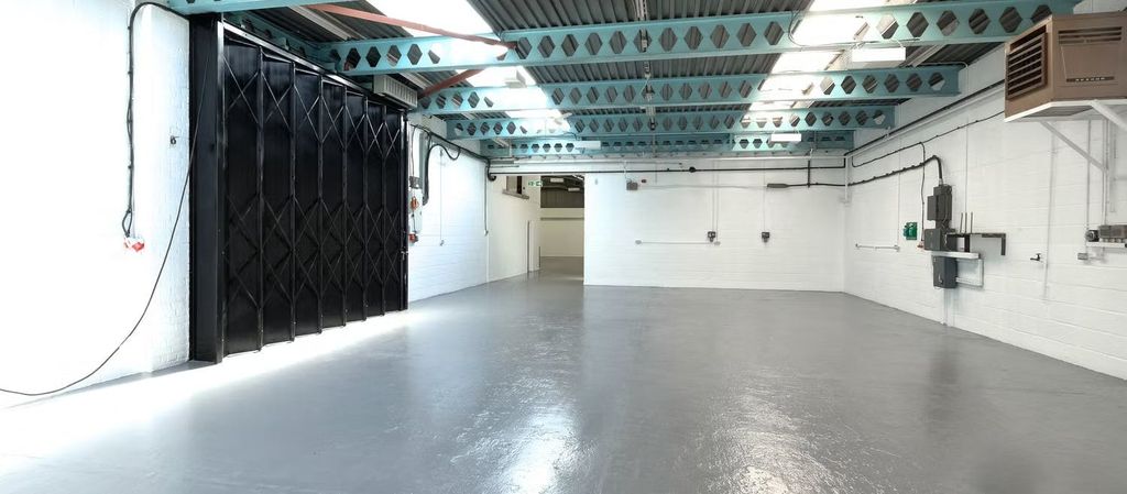 Property photo 3 of 7 Unit 3 Warehouse Loading Bay.Jpg