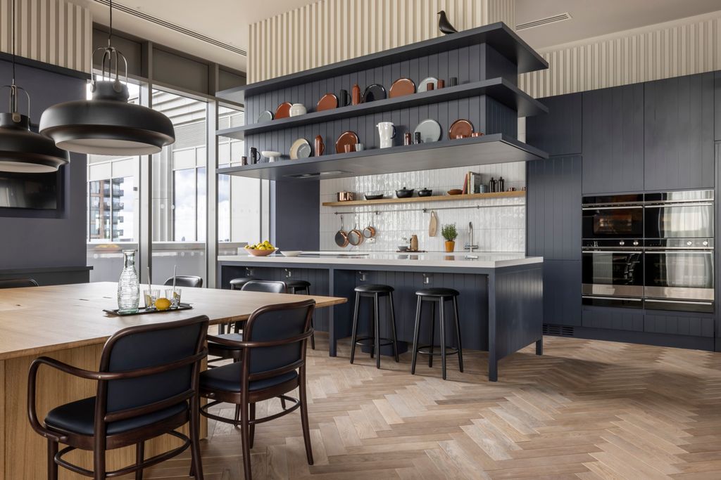 Property photo 2 of 19 Gq Lyons Dock Amenities (4)