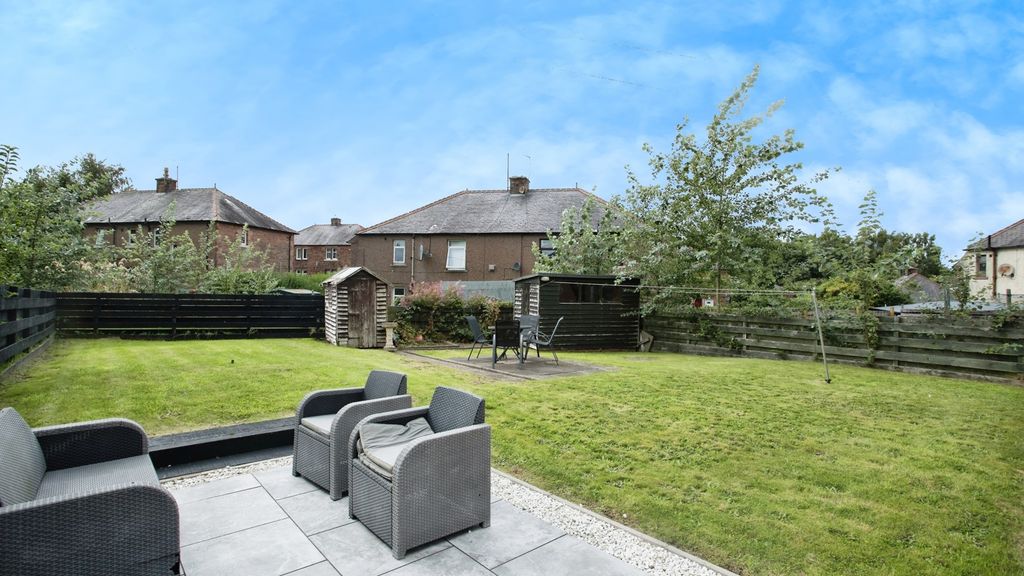 Property photo 2 of 16 Photo