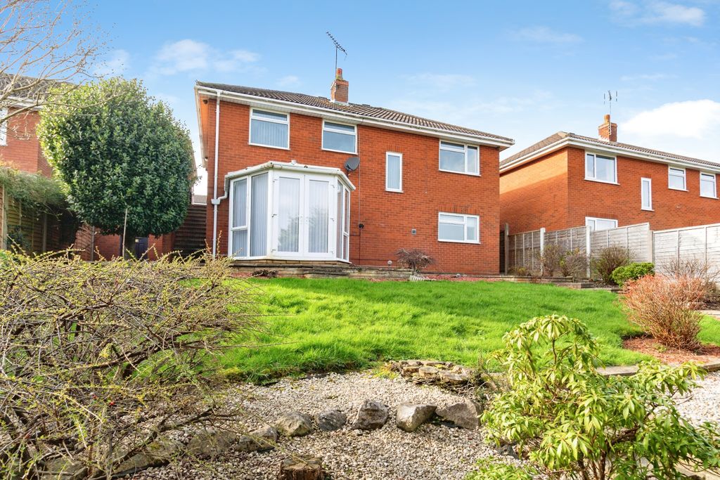 Property photo 2 of 16
