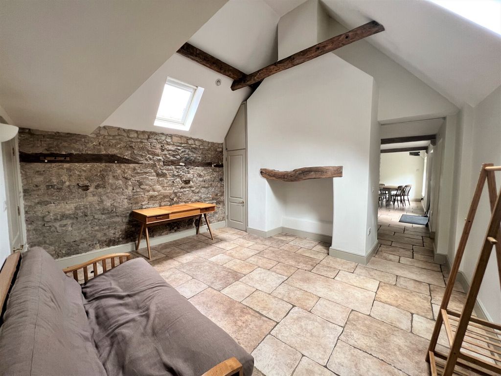 Property photo 3 of 14 Picture No. 07