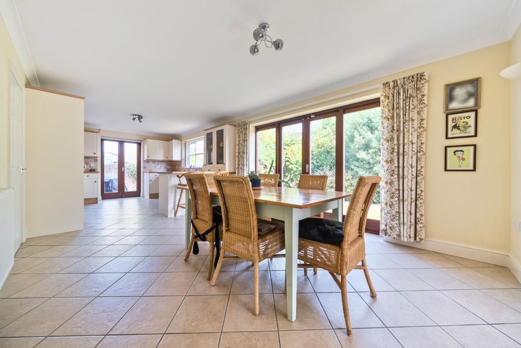 Property photo 1 of 21 1333695-13-689B23d0Bfdb8.Jpg