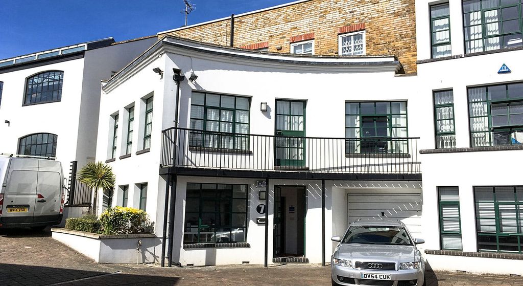 Property photo 1 of 4 Gjvw9Ty0Oxkyfot1Ebro.Jpg