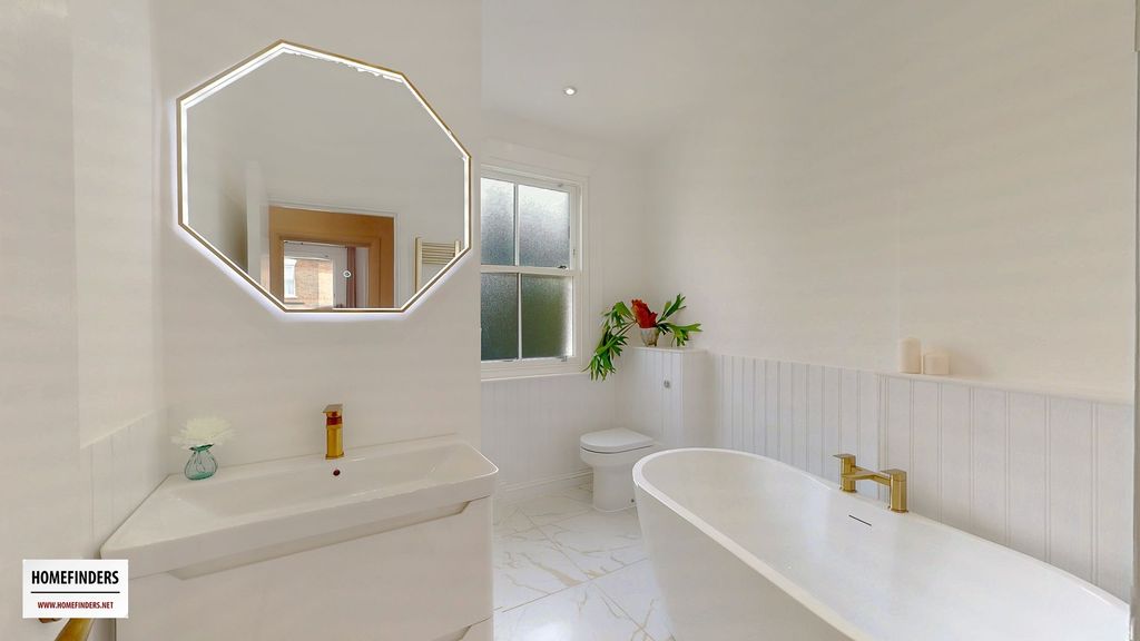 Property photo 3 of 16 Photo 2