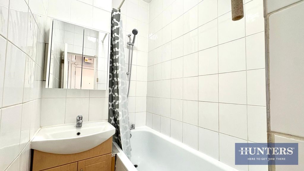 Property photo 2 of 7 Bathroom.Png