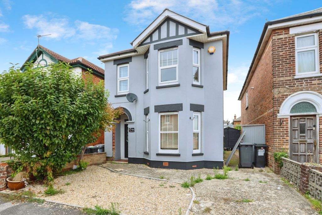 Property photo 1 of 17 Photo