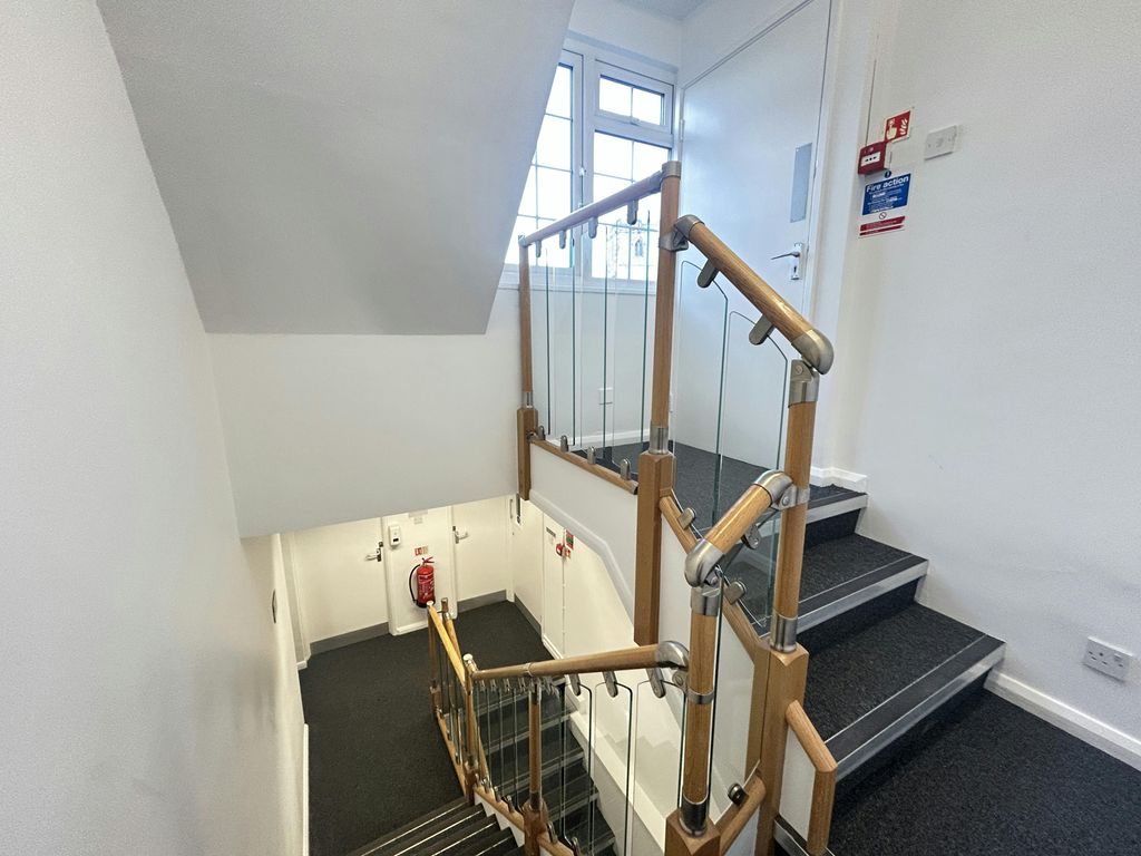 Property photo 3 of 8 Img_2595.Jpg