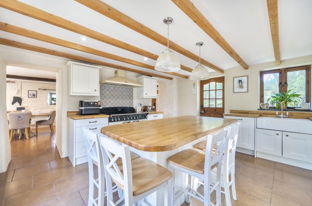 Property photo 3 of 24 1453868-10-69F3A2...