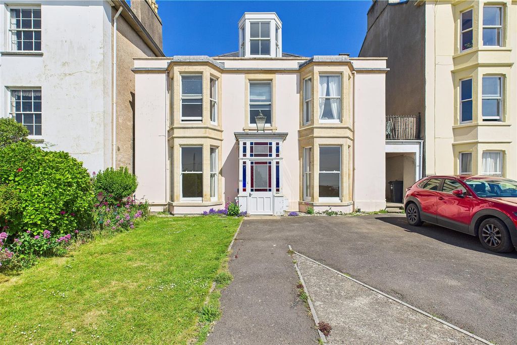 Property photo 1 of 24
