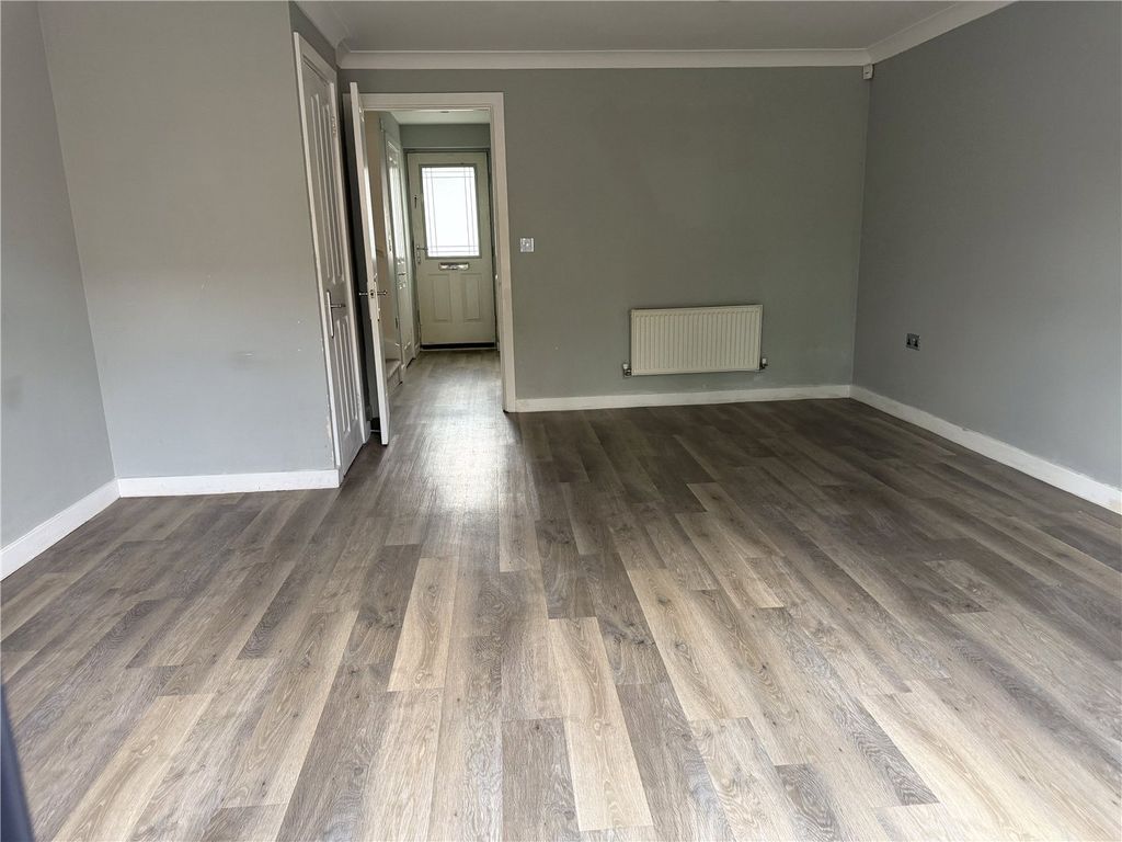 Property photo 1 of 10 Picture No. 02